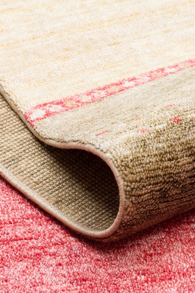 ZARA ZR 11 RED AUTUMN Otantik Desenli Özel Hav Vermeyen ve Kolay Temizlenebilir Tensel Kullanılarak El Emeği ile Özel Tezgahlarda Üretilen Modern Uşak Halısı