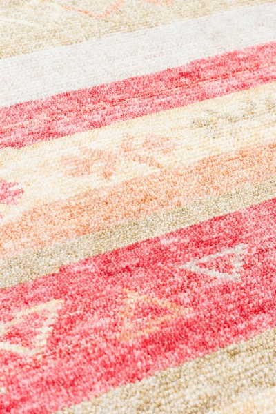 ZARA ZR 12 RED AUTUMN Otantik Desenli Özel Hav Vermeyen ve Kolay Temizlenebilir Tensel Kullanılarak El Emeği ile Özel Tezgahlarda Üretilen Modern Uşak Halısı